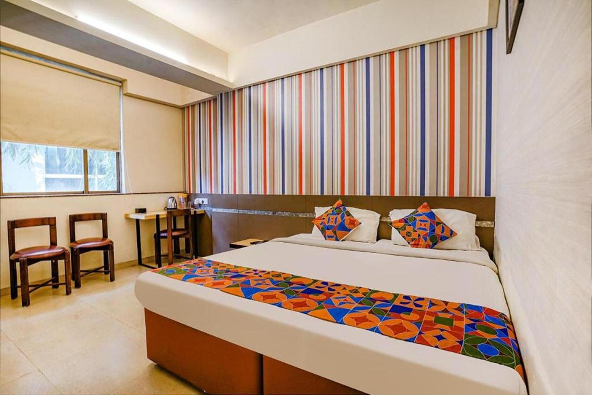 Hotel Gargi Deluxe Pune Exterior photo